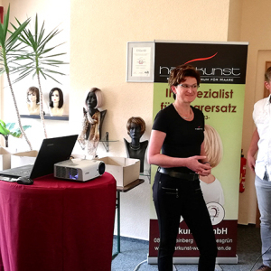 Charity-Aktion Rapunzel bringt knappe halbe Tonne Haare unter den Hammer